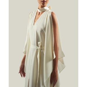 Vestido de fiesta hecho a mano, largo hasta el suelo, de satén blanco, con cuello en V, abertura frontal y diseño de manga corta, a precio de mayoreo. - Product Image 5