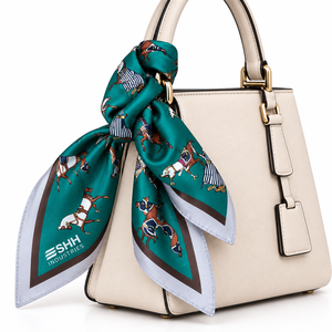 Pañuelo de satén para mujer con estampado ecuestre en verde azulado, diseño de caballo, tacto de seda, cuello cuadrado, borde en contraste, logotipo personalizado, accesorio de moda - Product Image 4