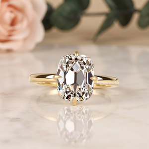 Anillo de Compromiso Solitario Clásico con Moissanita Corte Cojín, Oro Amarillo de 14K, Joyería Fina Minimalista para Novia, Regalo para Mujer, Anillo de Promesa - Product Image 1