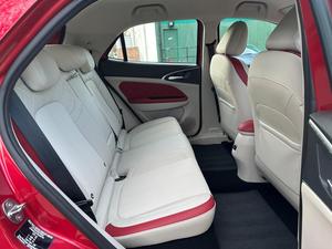 O R A 03 Électrique Rouge 5 Portes Automatique 48KWh Pure Plus Modèle 2024 en Bon État - Product Image 5