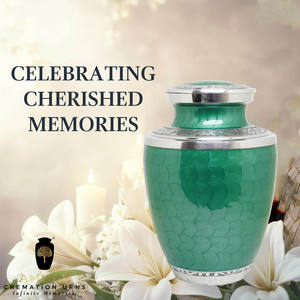 โกศบรรจุอัฐิสำหรับผู้ใหญ่ สีเขียวทองเหลือง ขนาด 220 คิวบิกอินช์ เป็นมิตรกับสิ่งแวดล้อม ทนทาน ทำจากโลหะ พร้อมสลักชื่อได้ตามต้องการ สไตล์ยุโรป/อเมริกา - Product Image 3