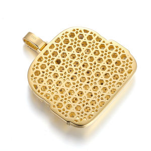 Colgante de Acero Inoxidable Chapado en Oro de 18K con Moissanita Micro Pavé, Amuleto Hiphop para Hombre, Certificado IGI - Product Image 3