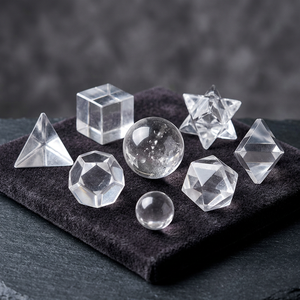 Ensemble de cristaux de quartz clair, formes géométriques sacrées, solides platoniciens, figurine artisanale durable pour la méditation Reiki, l'art et les collections professionnelles - Product Image 1