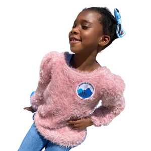 Suéter Peludo JJoa para Niña Pequeña con Coletero, Suéter Rosa Suave con Parche Bordado para Niñas Pequeñas, Ropa Casual - Product Image 1
