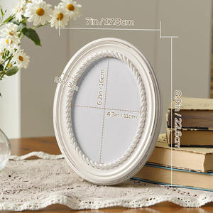 Cadre photo en bois MDF artisanal écologique en bois brun, style rustique vintage, créatif et durable, pièce d'ameublement. - Product Image 3