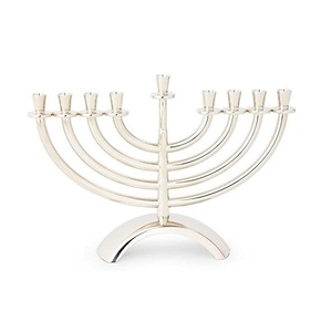 Candelabro de estilo moderno, candelabro de Menorah, fabricante de candelabro de latón de alta calidad - Product Image 3