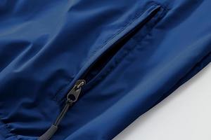 Chaqueta Softshell para Hombre de Fabricante Profesional, Personalizable, Transpirable, Impermeable, con Capucha, Estilo Urbano - Product Image 4