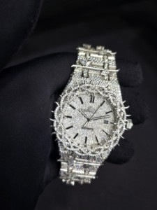 นาฬิกาข้อมือผู้ชายแฟชั่นหรูหรา สแตนเลสสตีล ประดับเพชร หน้าปัดแซฟไฟร์คริสตัล ระบบอัตโนมัติ ขนาด 42 มม. เครื่องกลไก - Product Image 5