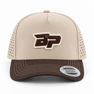 Casquette de golf de haute qualité à visière incurvée réglable, bicolore, perforée au laser, avec logo brodé en 3D - Product Image 2