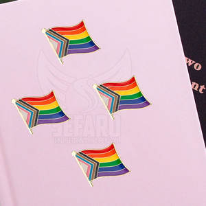 Accessoires de vêtements et de fabrication : Épingles en émail haute performance, Nouveaux modèles d'épingles en émail - Product Image 6