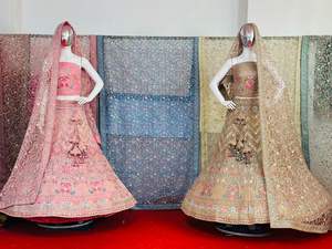 Chef-d 'œuvre de Hinda Designer Saree de mariée Filet à séquence lourde Dupatta avec pierres de Zarkan et diamants complets pour les mariages indiens - Product Image 5