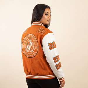 Veste universitaire brodée personnalisée pour femme, style Letterman, col rabattu, boutonnée, vente en gros - Product Image 2