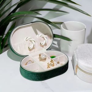 Étui à bijoux en tissu bleu clair brodé d'orchidées, organiseur de rangement pour petits accessoires - Product Image 6