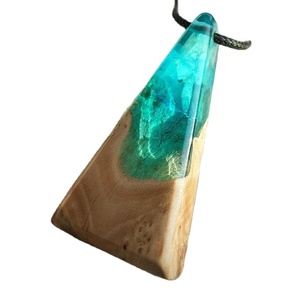 2025 tendances charmant bois et résine Design Unique en gros pendentif Type collier collier mode bijoux accessoires femmes - Product Image 1