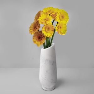 Jarrón de flores de mármol blanco acanalado, muy vendido, centro de mesa decorativo de lujo para decoración moderna del hogar. - Product Image 3