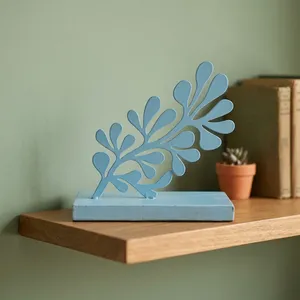 Expositor de Escritorio Estilo Nórdico Moderno de Madera con Hojas, Color Azul Claro, de Pie, Paquete Multipiezas, para Decoración de Cumpleaños, de The Makers Mark - Product Image 3