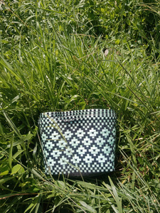 Sacs poubelles noirs robustes de qualité supérieure en rouleau avec cordon de serrage pour poubelle, fournisseur en gros, prix d'usine - Product Image 4