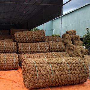 Factory Price Coco Coir <b>Mat</b> <b>Roll</b> Vietnam Coconut Fiber <b>Mat</b> for Microgreen Thickness 8mm Biodegradable 1x20m <b>Roll</b> Bulk Wholesale - Product Image 1