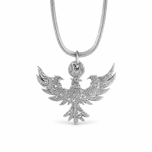 Collar con Colgante de Águila de Acero de Damasco Hecho a Mano por Ahmad Fabric, Diseño Intrincado en Relieve, Estilo Lujoso, Regalo Promocional - Product Image 1