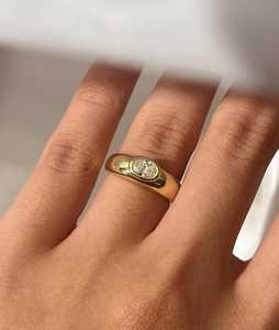 Anillo Solitario de Oro Sólido de 10K, 14K, 18K con Diamante Cultivado en Laboratorio de Corte Ovalado, Engastado en Bisel, Certificado IGI, Banda Ancha Cónica de 6-3mm para Mujer - Product Image 2