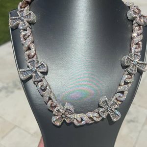 Collier haut de gamme personnalisé pour homme, chaîne cubaine en argent sterling 925, sertie de moissanite taille brillant D VVS - Product Image 4