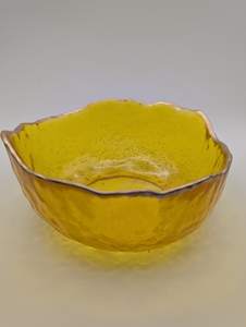 Cuenco de resina producido para decoración de hogares de lujo, que muestra una artesanía elegante, perfecto para amantes de la decoración de interiores de alta gama. - Product Image 4