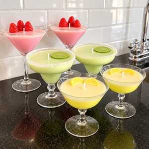 Velas Decorativas Hechas a Mano con Forma de Copa de Martini, Vela Aromática con Adorno de Frutas Realistas - Product Image 2