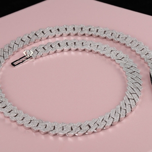Chaîne cubaine en argent 925 plaqué rhodium avec moissanite taille brillant, style hip-hop glacé, pour hommes et femmes – Vente flash OM GEMS - Product Image 5