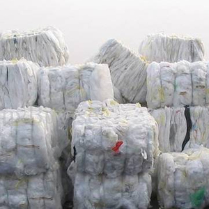 Hojuelas de LDPE Premium, Materia Prima Plástica Reciclada, Suministro a Granel a Precio Accesible - Product Image 3