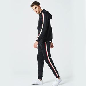 Ensemble de survêtement noir à capuche pour homme, sweat-shirt à fermeture éclair à manches longues avec poches latérales, tenue décontractée d'automne, coupe régulière rayée - Product Image 4