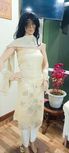 Tissu artisanal non cousu, broderie élégante, vêtement moderne de qualité supérieure, polyester/coton, lavable, pour fêtes et mariages. - Product Image 2