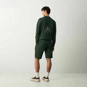 Conjunto de sudadera de cuello redondo de algodón personalizado Conjunto de sudadera y pantalones cortos de cuello redondo para hombre conjunto de 2 piezas traje de verano para hombre - Product Image 2