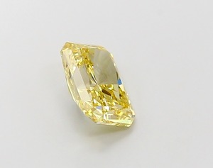 Diamante Amarillo Intenso de Corte Radiante, 1.64 Quilates, Claridad VS1, Pulido EX, CVD, Cultivado en Laboratorio, Gema Suelta, Joyería Brillante - Product Image 4