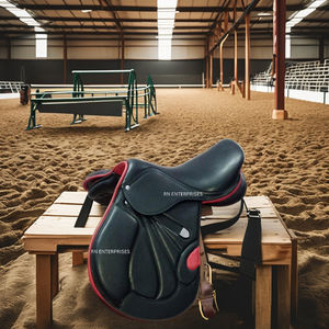 Selle d'équitation anglaise en cuir de qualité supérieure 100% pour l'entraînement et la compétition, durable, R.N ENTERPRISES RN0201 - Product Image 1