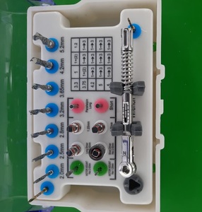 Kit de Implantes Dentales, Brocas Quirúrgicas, Destornilladores Hexagonales, Pernos Paralelos, Instrumentos Quirúrgicos Medtrust, Precio al por Mayor OEM - Product Image 3