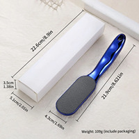 Râpe à pieds anti-callosités à long manche, lime ponce ergonomique antidérapante pour éliminer les peaux mortes, outils de soin des pieds