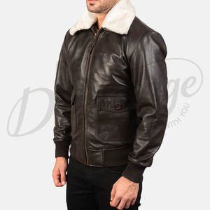 Blouson aviateur G-1 en cuir véritable marron foncé pour homme, col en fausse fourrure blanche, deux poches à rabat, bordure côtelée - Product Image 4