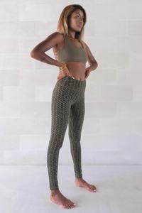 Leggings pour femmes pleine longueur avec ajustement flexible et finition douce et confortable - Product Image 6
