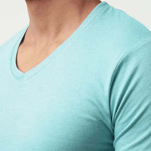 เสื้อยืดคอกวีทรงเข้ารูปแขนสั้นสำหรับผู้ชาย สีพื้น ผ้าคอตตอนเจอร์ซีย์ สวมใส่สบาย ระบายอากาศได้ดี ความยาวปกติ - Product Image 2