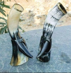Natural <b>Buffalo</b> <b>Horn</b> Waterproof Round Drinking <b>Horn</b> with Stand Polished Rustic Home Decor Collectible - Product Image 1