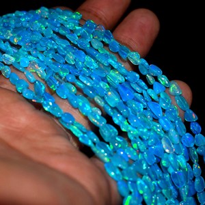 Perles de pierres précieuses en opale bleue éthiopienne naturelle, forme de pépite lisse, 4x3-7x5mm, perles d'opale de feu Welo pour la fabrication de bijoux, brins de 16 pouces - Product Image 4