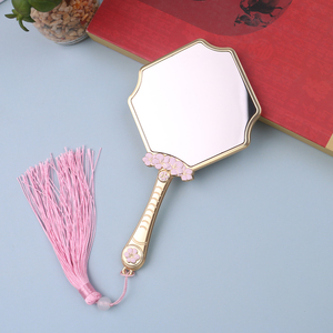 Miroir de Maquillage Portable Vintage Traditionnel Émaillé, Artisanat Métallique en Alliage de Zinc, LOGO Personnalisé, Conception Gratuite - Product Image 4
