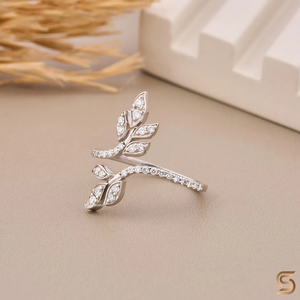 Anillo de compromiso de moissanita de oro blanco de 18K con diseño de hoja, banda envolvente abierta inspirada en la naturaleza, anillo llamativo hecho a mano - Product Image 4