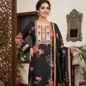 Nuovo set Kurti in seta maslin bianca e nera con stampa digitale, pronto da indossare, con dupatta, abito Punjabi. - Product Image 1