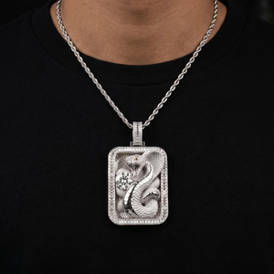 AARVA JEWELS Pendentif Cobra en Argent Sterling 925, Breloque Ovale Incrustée de Strass, Style Hip Hop/Rock, Collier Unisexe pour Fête - Product Image 1