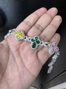 กำไลข้อมือโมอิสซาไนต์ VVS ชุบทอง 14K เงินสเตอร์ลิง ทรงบริลเลียนท์ ตัวเรือนแบบกรงเล็บ ทำด้วยมือ ผ่านการทดสอบเพชร สำหรับผู้หญิง - Product Image 4