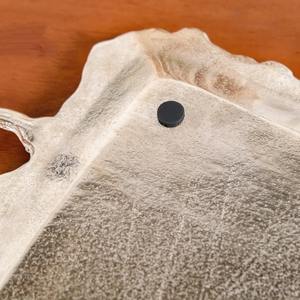 Bandeja Rectangular Decorativa Plateada Moderna con Borde Floral, Perfecta para Ocasiones Especiales y Uso Diario - Product Image 2