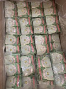 Baume aux herbes du Vietnam, baume Golden Star pour une application quotidienne aromatique sur le corps - Product Image 3