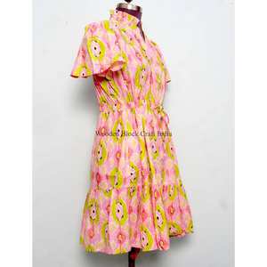 Vestidos Cortos Casuales y Sexys para Mujer, de Alta Calidad, Personalizables al por Mayor, con Estampado Floral, Manga Corta y Corte Ajustado - Product Image 5