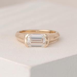 แหวนหมั้น/แต่งงานเพชรทรงเหลี่ยมสีเหลืองทอง 14K พร้อมใบรับรอง IGI/GIA เครื่องประดับมุกคุณภาพสำหรับงานเลี้ยงของผู้หญิง - Product Image 1